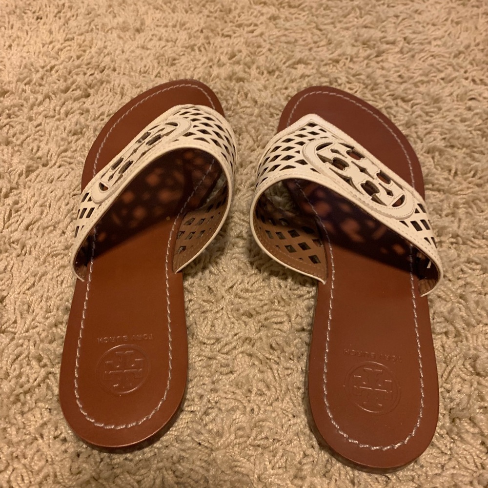 Tory Burch Beige Thatched Ferf Logo Thong Sandals